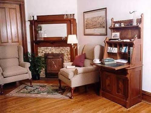 Bed & Breakfast Brickhouse 3*